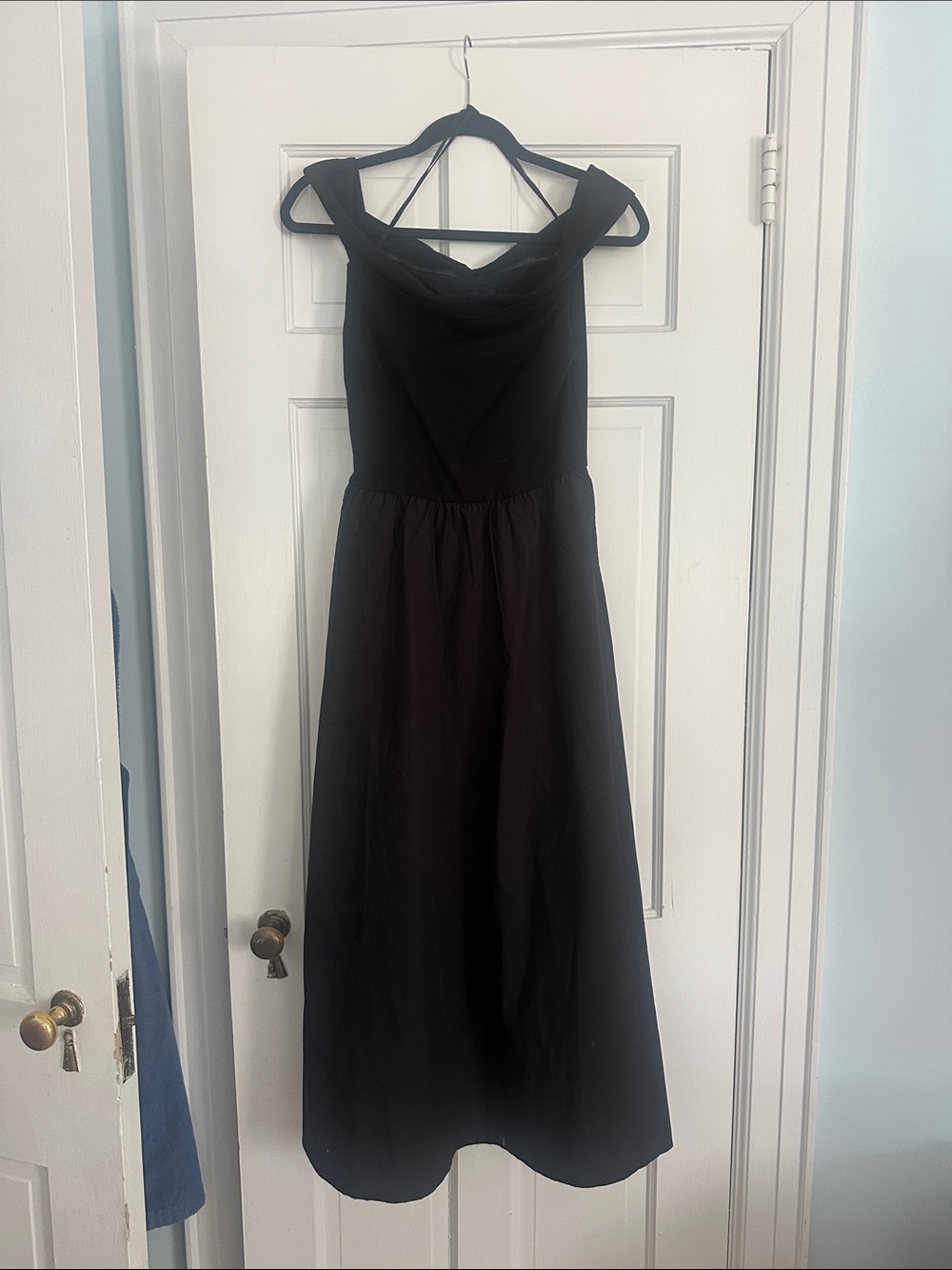 BNWT Gap Black Off-Shoulder Maxi Dress with Gathered Waist